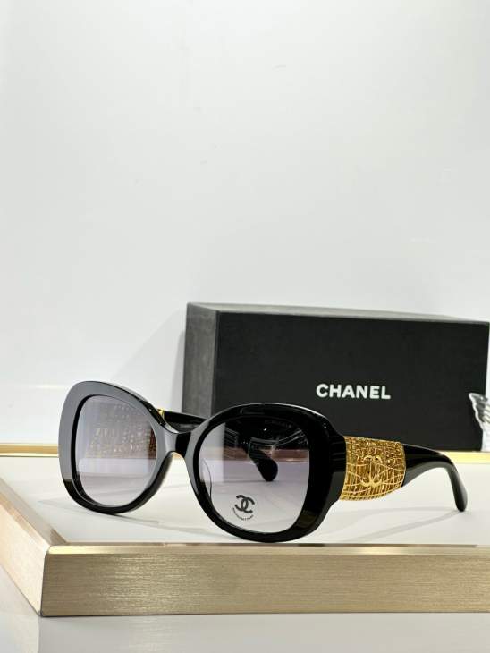 Picture of Chanel Sunglasses _SKUfw76990392fw